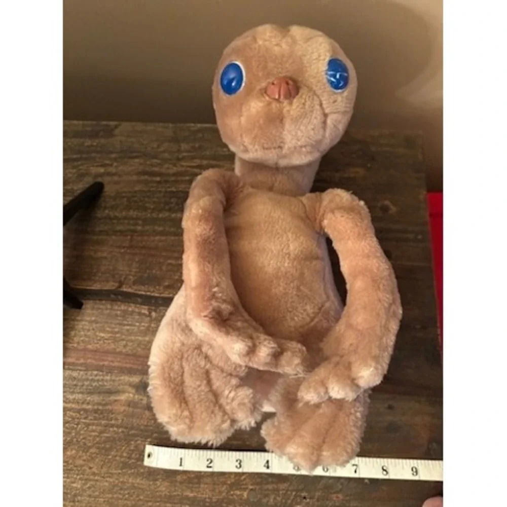 VINTAGE 1982‎ E.T. the Extra-Terrestrial Plush Doll Produced by Showtime/Kamar
